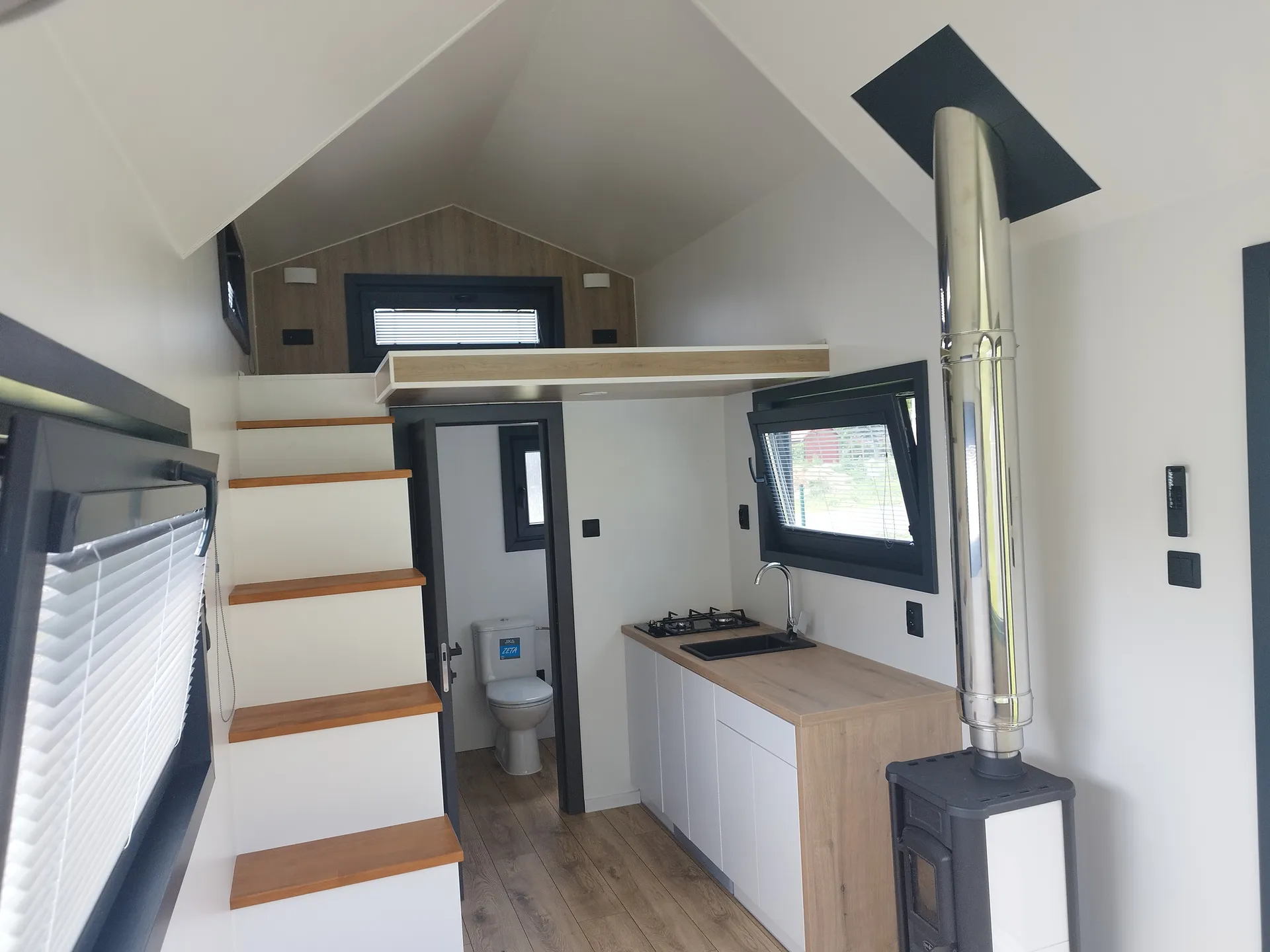Off-Grid – galéria tiny house, dom na kolesách, obrázok 1