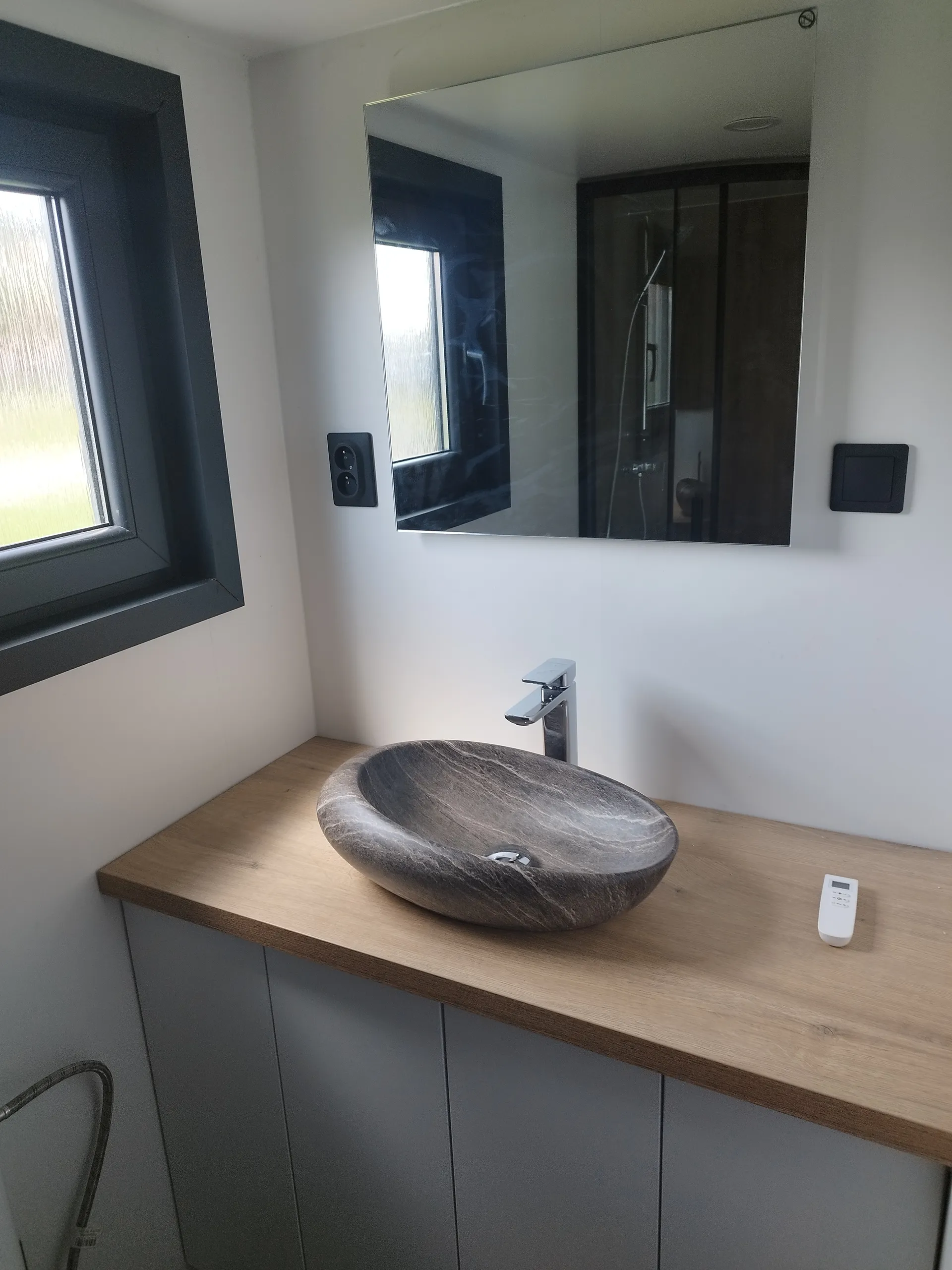 Off-Grid – galéria tiny house, dom na kolesách, obrázok 3