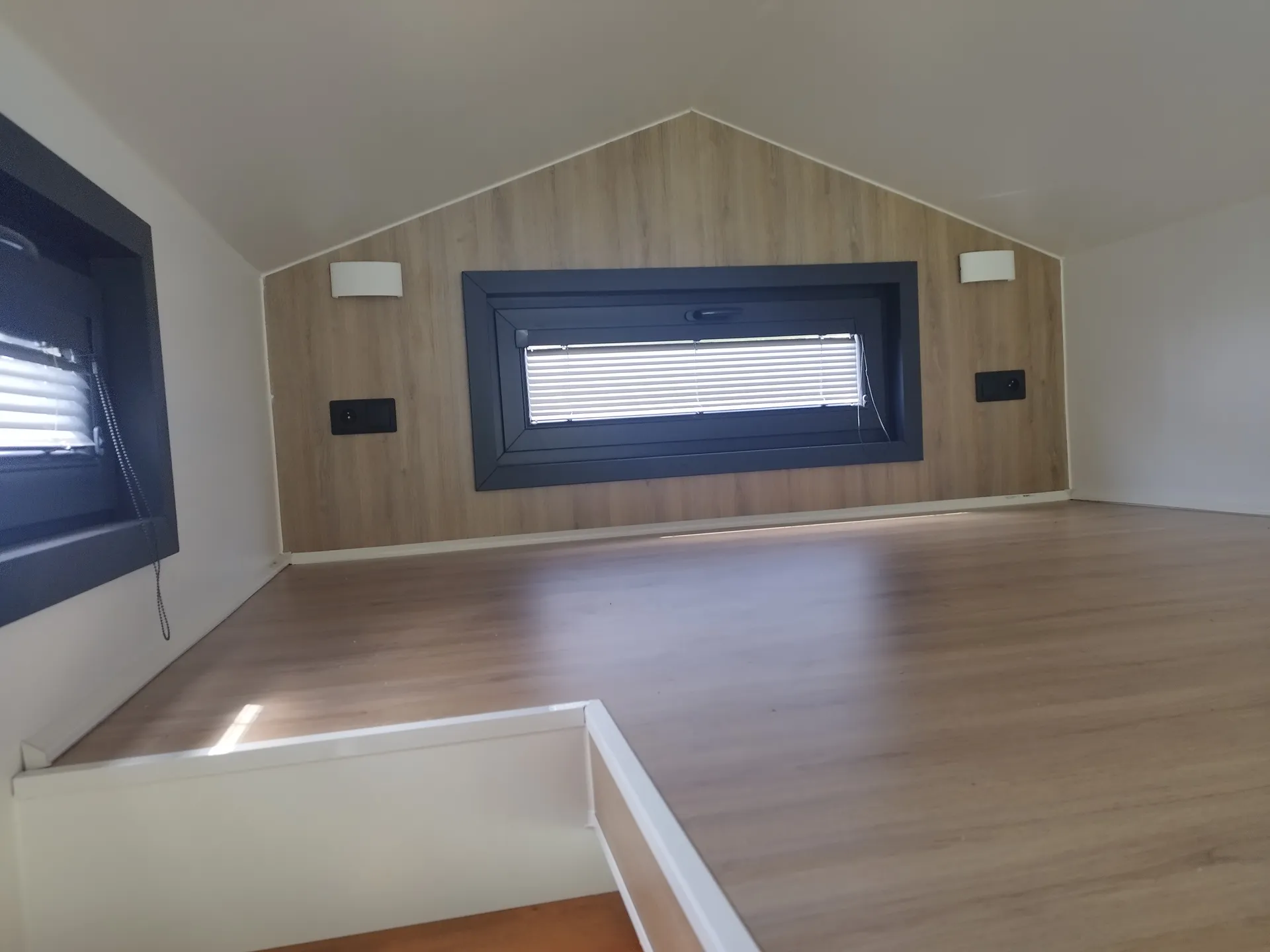 Off-Grid – galéria tiny house, dom na kolesách, obrázok 5